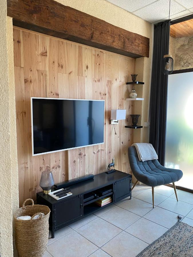 Poppy Appartement De Charme A 2 Min Centre-Ville Figeac Exterior foto